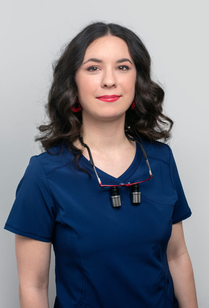 Dr. Vitai Viktória fogorvos